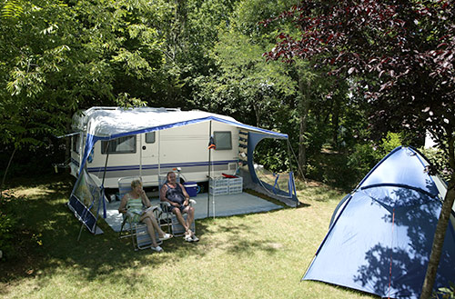 Stellplatz für Wohnmobile und Wohnwagen, 80m² bis 100m² image 1