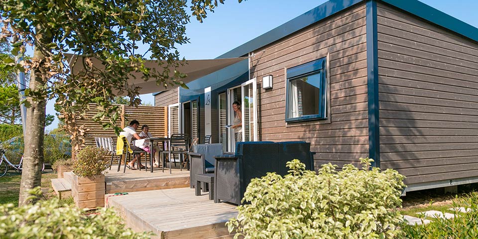 Premium-Reihe : Mobilheim 6 Personen 3 Schlafzimmer image 0