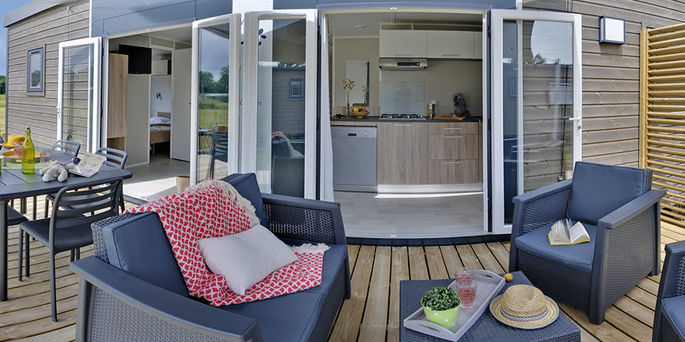 Premium-Reihe : Mobilheim 6 Personen 3 Schlafzimmer image 2